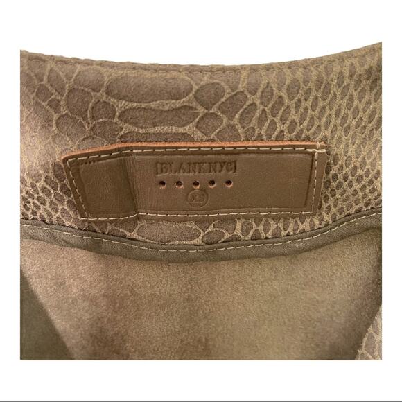 BLANK NYC Jacket Extra Small Fast Play Reptile Print NWT Faux Leather/Suede - Picture 4 of 15